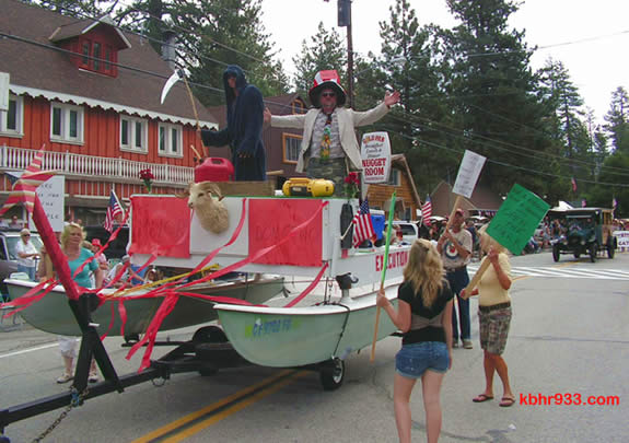 The 2008 Doo Dah Parade included Fawnskin's Honorary Mayor Gene Cyr as "The Executioner."