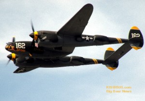 Big Bear Airfair "Wings Over Big Bear 2009" P-38 Lightning Fly-By