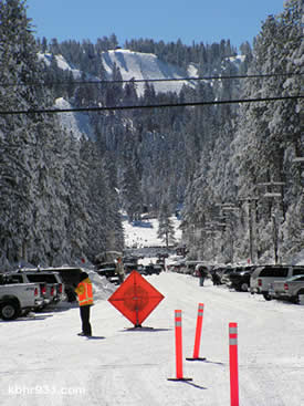 It's a great day to hit the slopes, and Snow Summit resort has plenty of powder for skiers and riders.